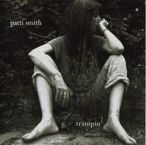 SMITH PATTI - TRAMPIN'