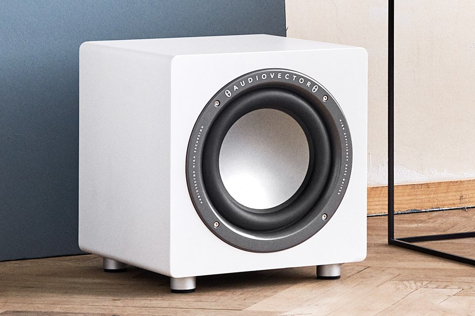 Audiovector QR SUB - duński basowiec